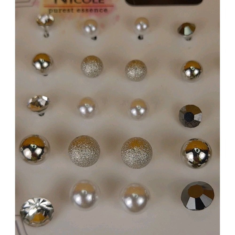 Nicole Purest Essence 20 Pairs Graduated Size Stud Fashion Earrings Silver Black - Picture 6 of 8